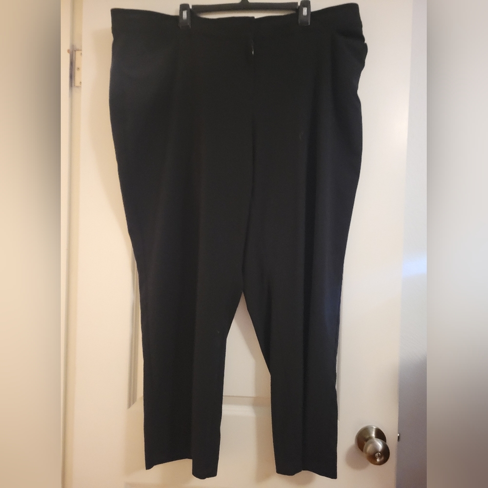 Croft and Barrow Black slack pants, size 24, side, and rear pockets.